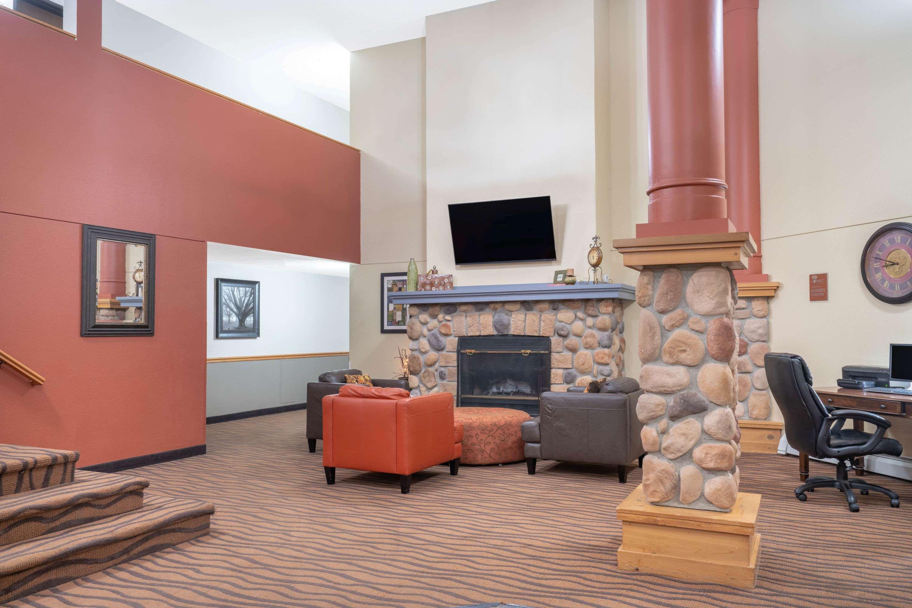 Americinn By Wyndham Rogers Esterno foto