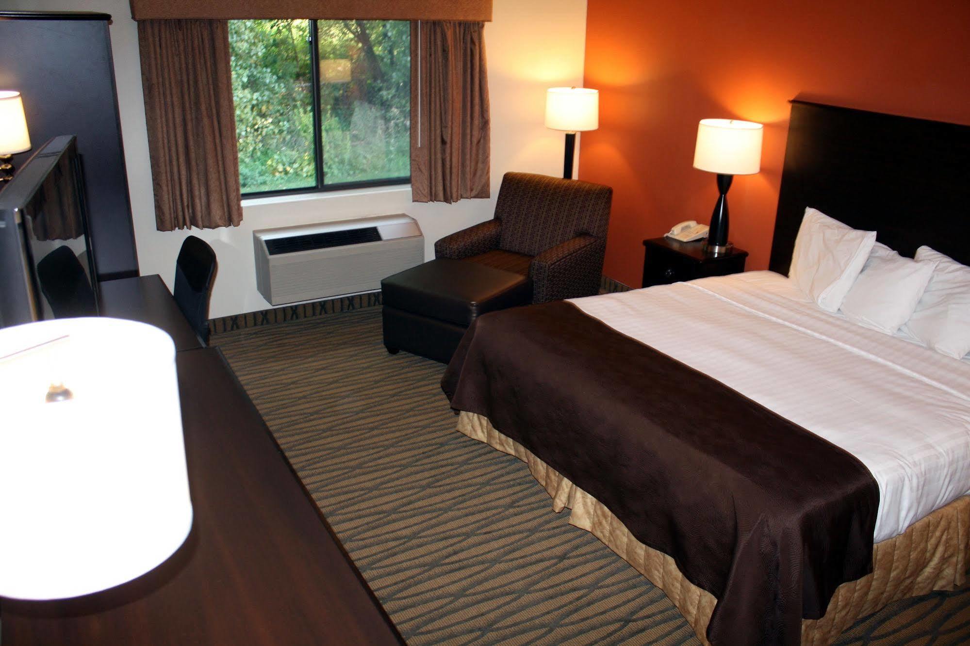 Americinn By Wyndham Rogers Esterno foto